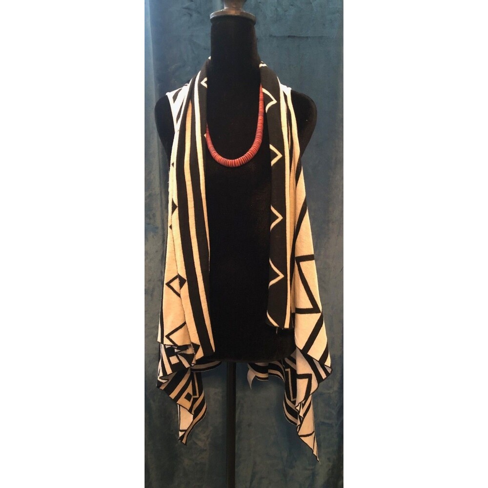 Love Culture Kimono Vest Size L. Aztec Geometric zig zagCardigan. Asymmetric hem